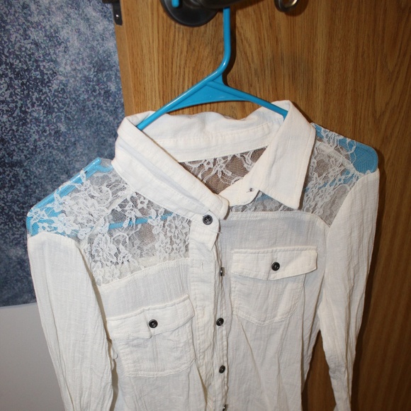 White button up - Picture 2 of 2